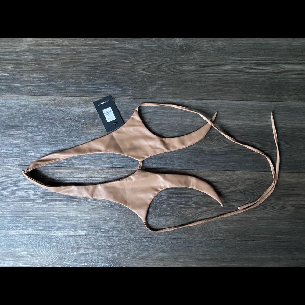 Fashion Nova Tie Breaker Halter Top - Picture 6 of 7